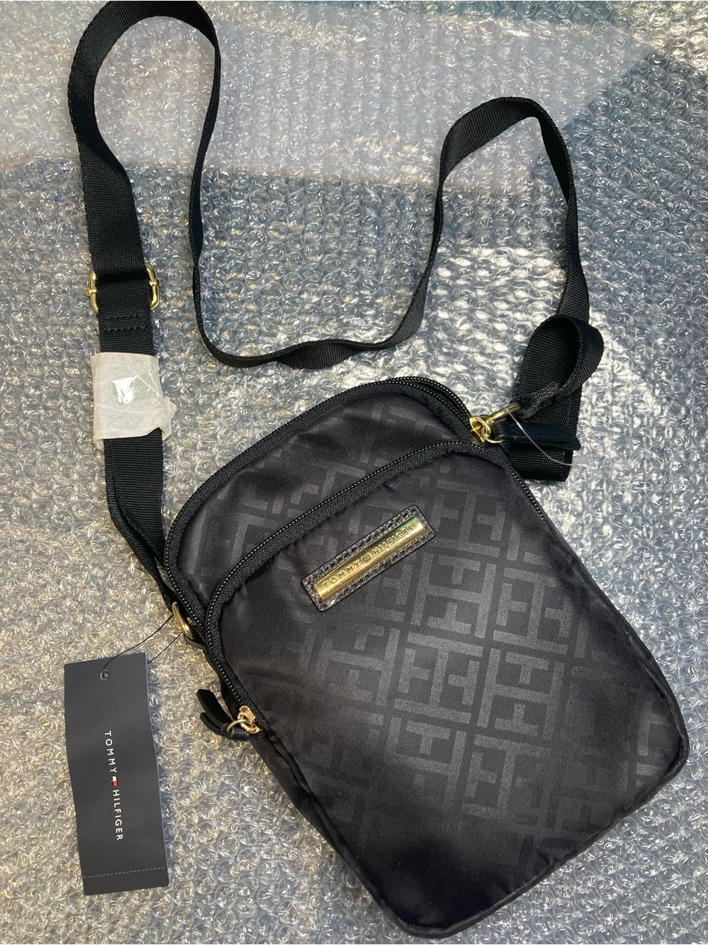 Tommy Hilfiger Women's Crossbody Bag Black Monogram Small Messenger Purse NWT$88
